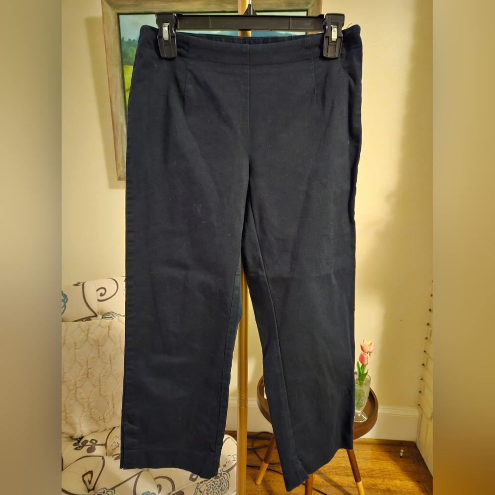 Liz Claiborne Black Ankle/Capri Pants Sz 4